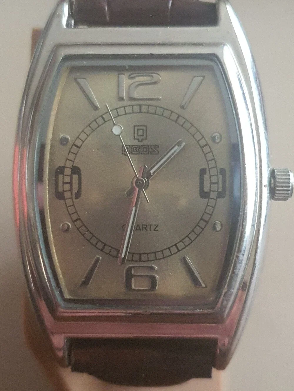 10/$20 Qbos Limited Edition Silver/Goldtone Leather Men's Tank Watch